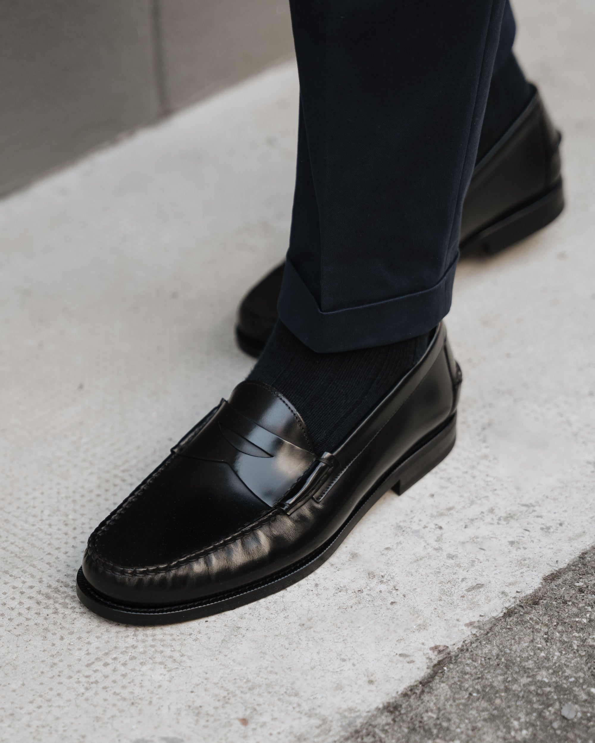 Mens black penny 2025 loafers uk