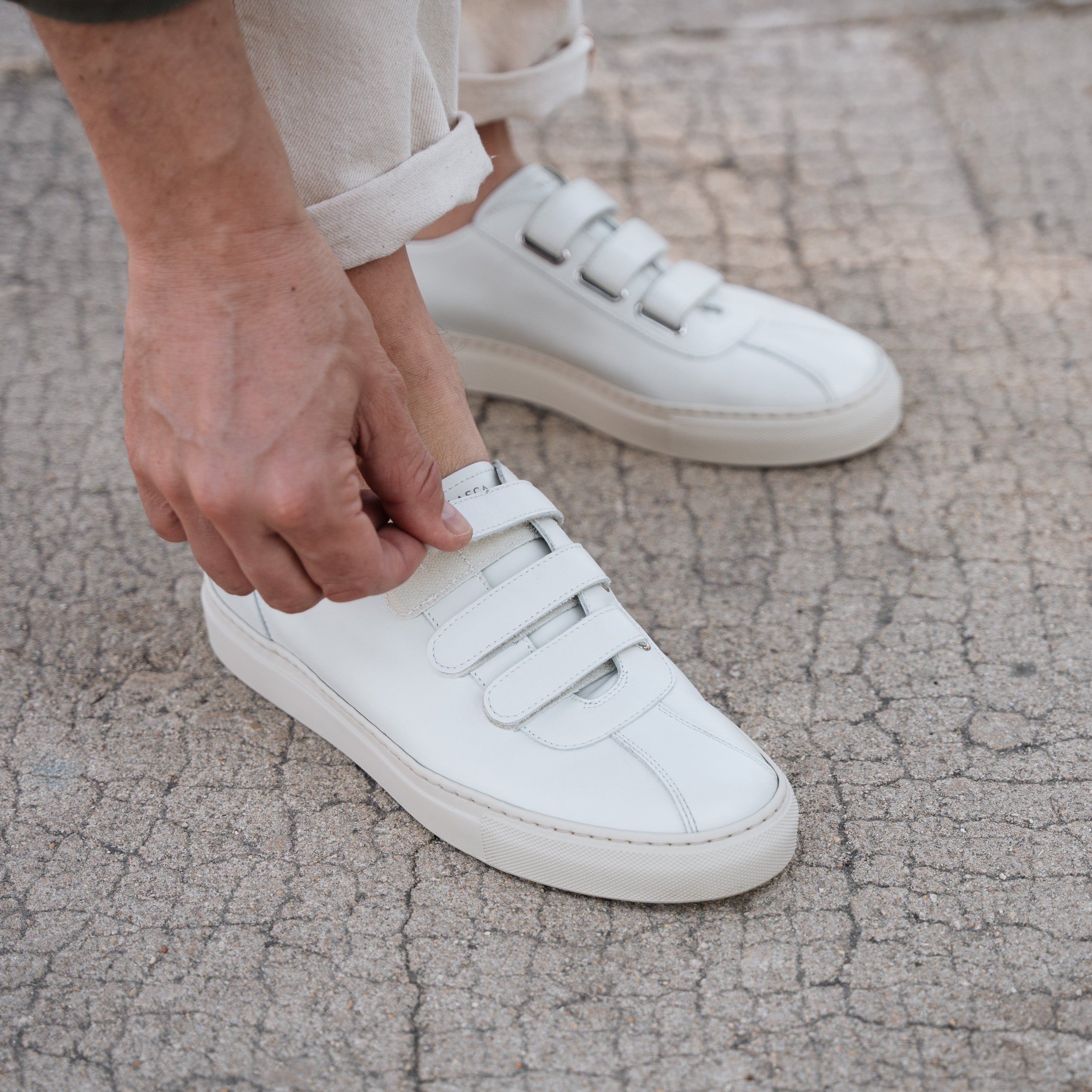 Buy White Sneakers for Men by GO21 Online | Ajio.com